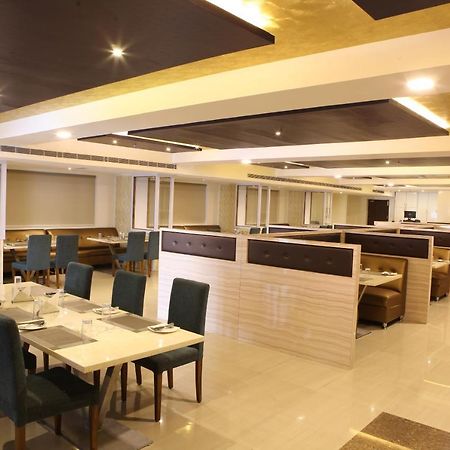 Nova Pride Hotel 海得拉巴 外观 照片